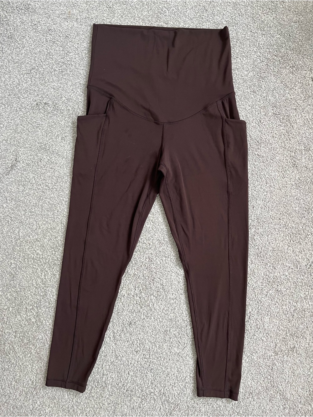 Like New Quince Ultra Form High-Waist Maternity Leggings Dark Brown Size Medium